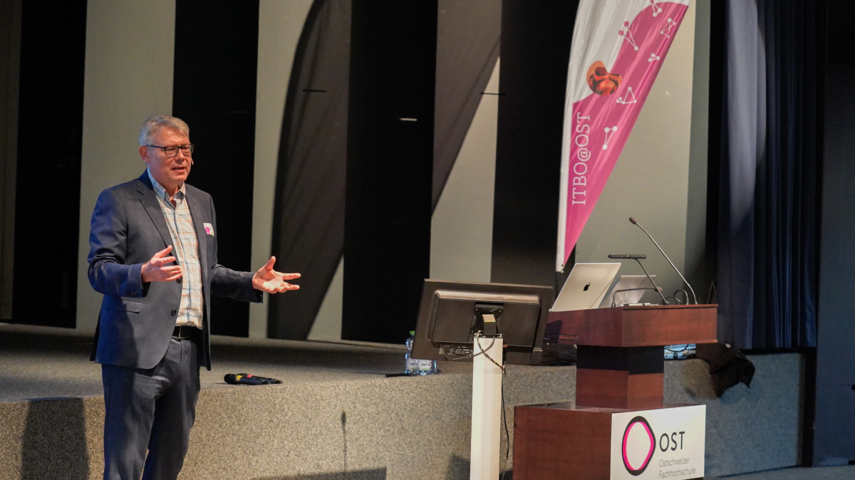 Guido M. Schuster, Leiter des ICAI Interdisciplinary Center for Artificial Intelligence