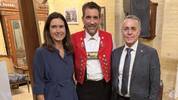 «Schuhmacher der Nation» trifft Bundesrat Cassis im Irak